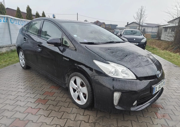 Toyota Prius cena 29900 przebieg: 370000, rok produkcji 2014 z Warszawa małe 92